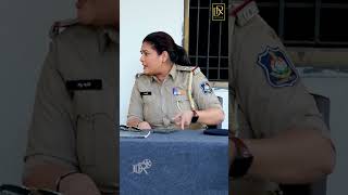 MADAM NO CASE jitupandyacomedy comedy Madammardaani [upl. by Heimlich]