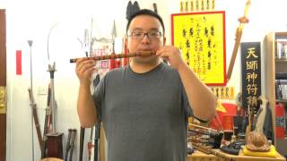 Dizi Chinese Flute Lesson  How to Make a Sound How to Blow it [upl. by Llener743]