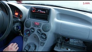 Sostituzione Autoradio Fiat Panda anno 20032011 [upl. by Nnaharas682]